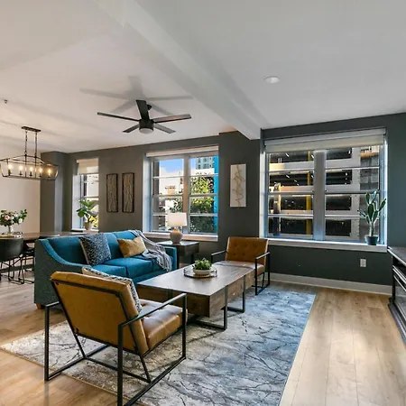 The Big Easy'S Finest: 4-Br Luxury Condo In Nola